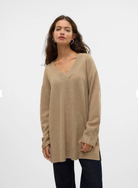 Esti Long Sleeve V-Neck Pullover